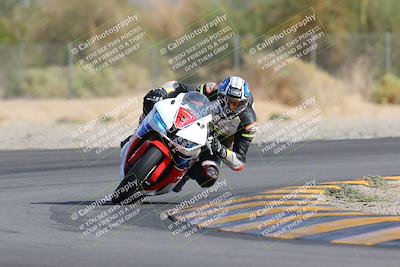 media/Nov-05-2022-SoCal Trackdays (Sat) [[f8d9b725ab]]/Turn 2 (1120am)/